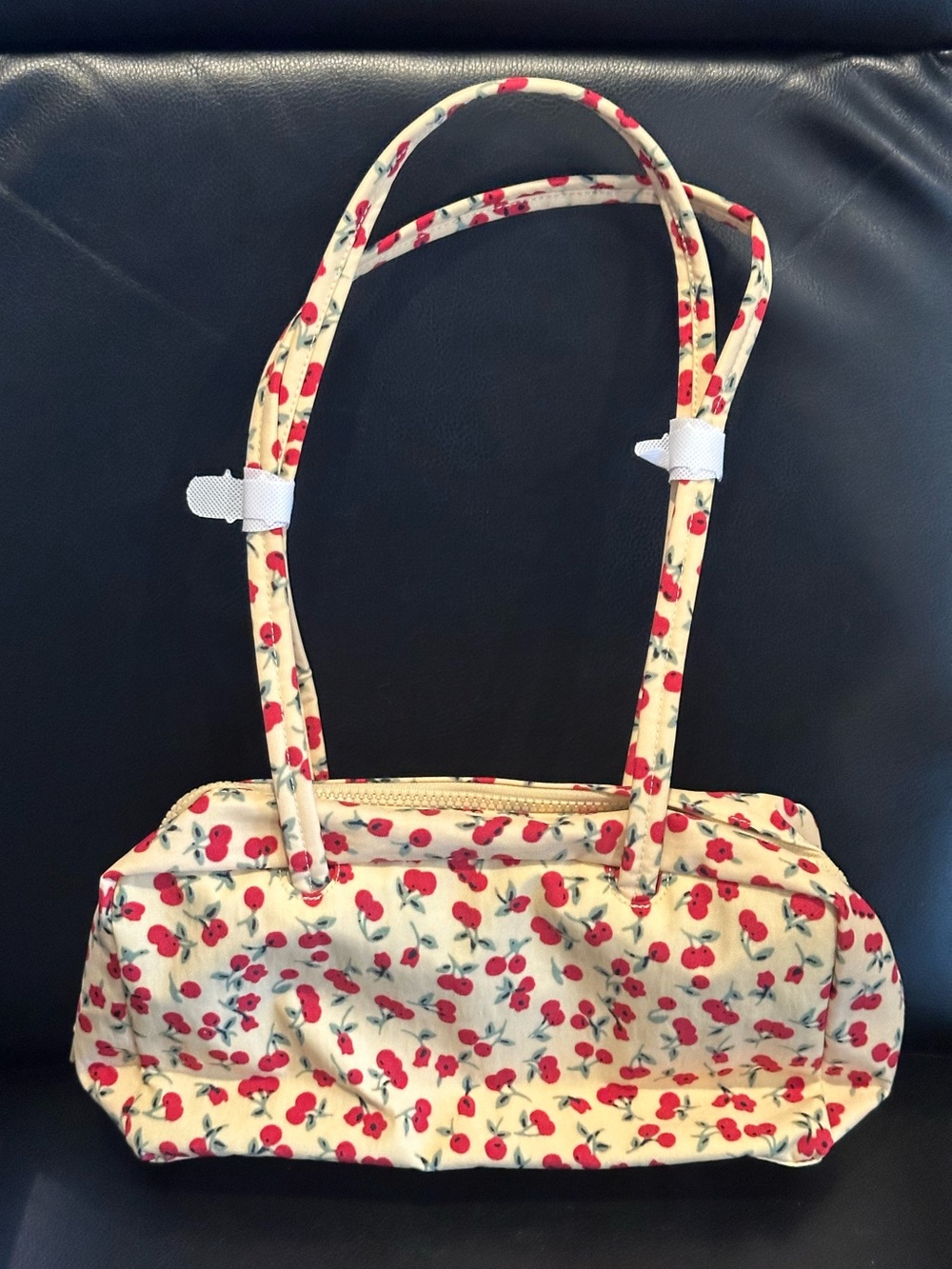 New! BAGGU nylon bowler bag in “cherry land” NWT, flawless - Picture 5 of 16